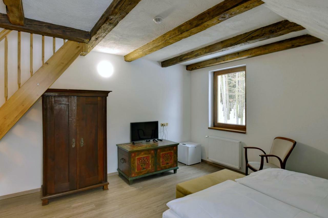 Zamecka Fortovna Obora - Forester House Kaznejov Eksteriør billede