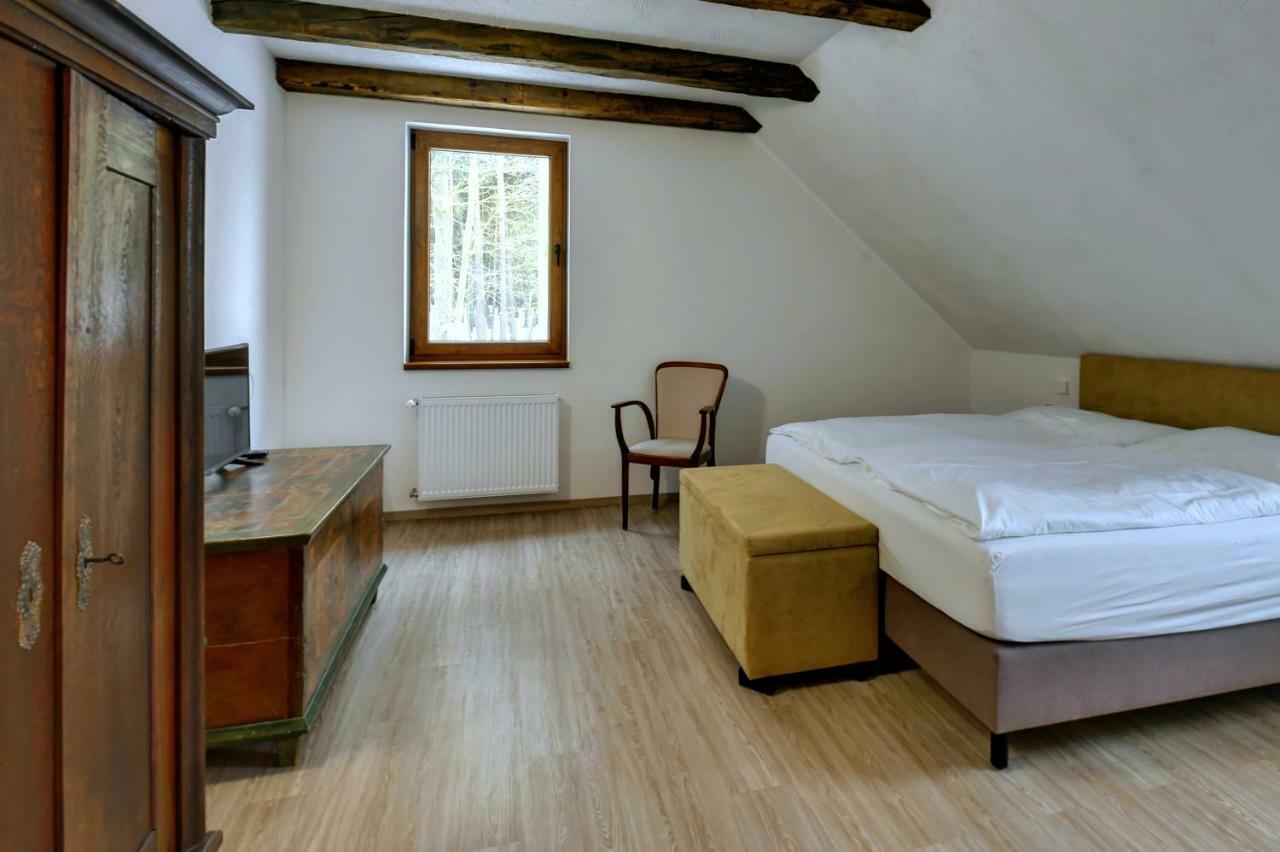 Zamecka Fortovna Obora - Forester House Kaznejov Eksteriør billede