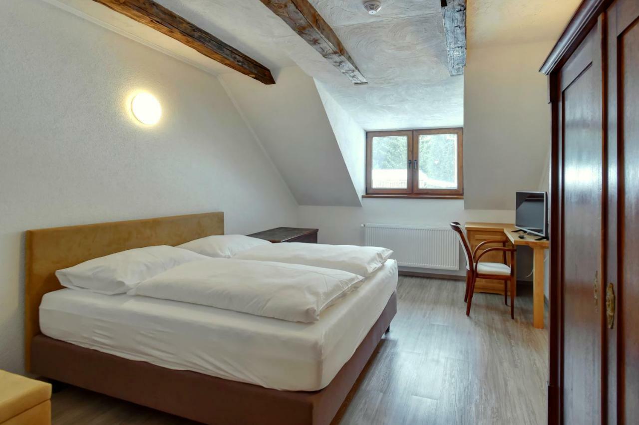 Zamecka Fortovna Obora - Forester House Kaznejov Eksteriør billede