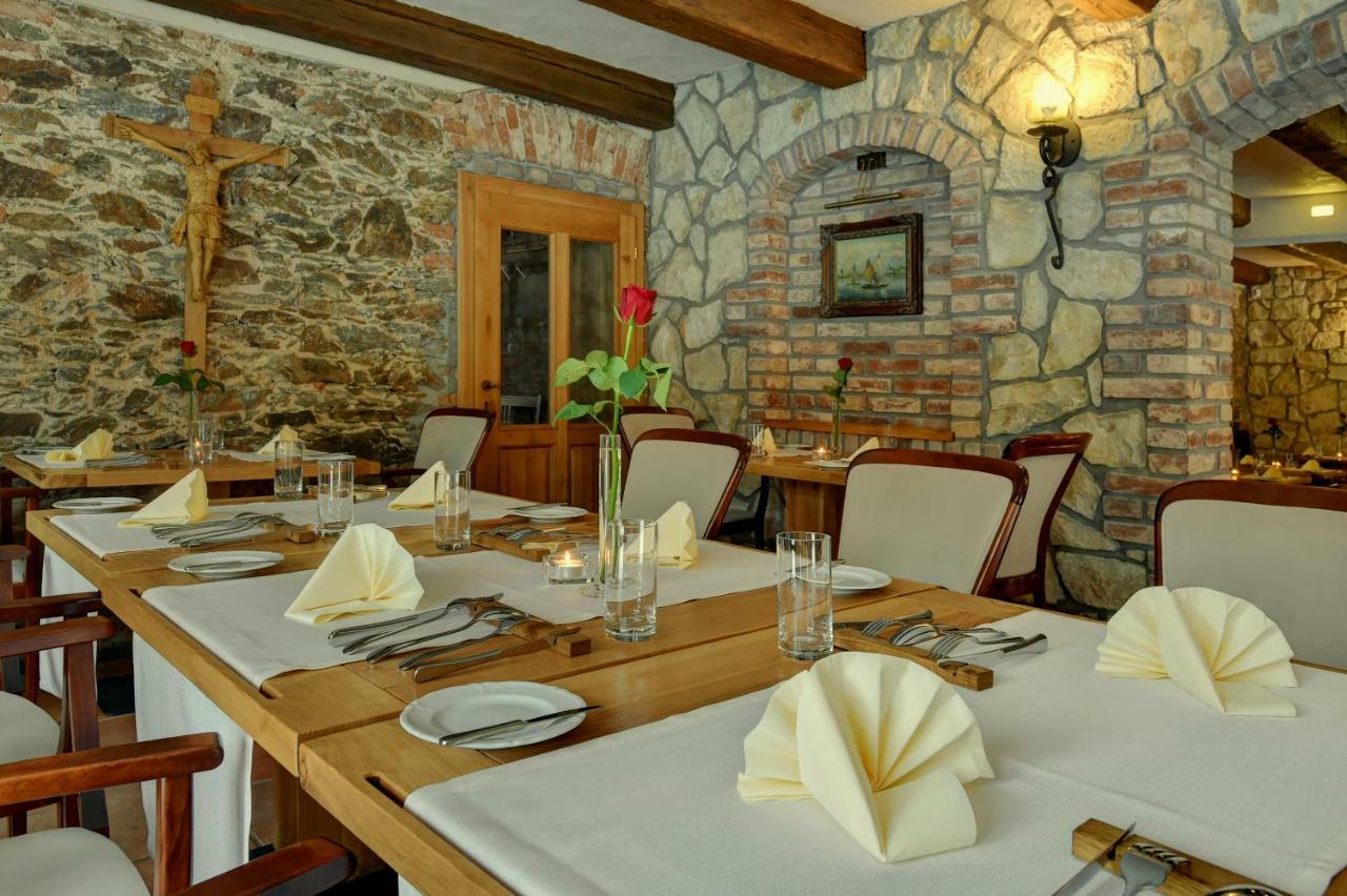 Zamecka Fortovna Obora - Forester House Kaznejov Eksteriør billede